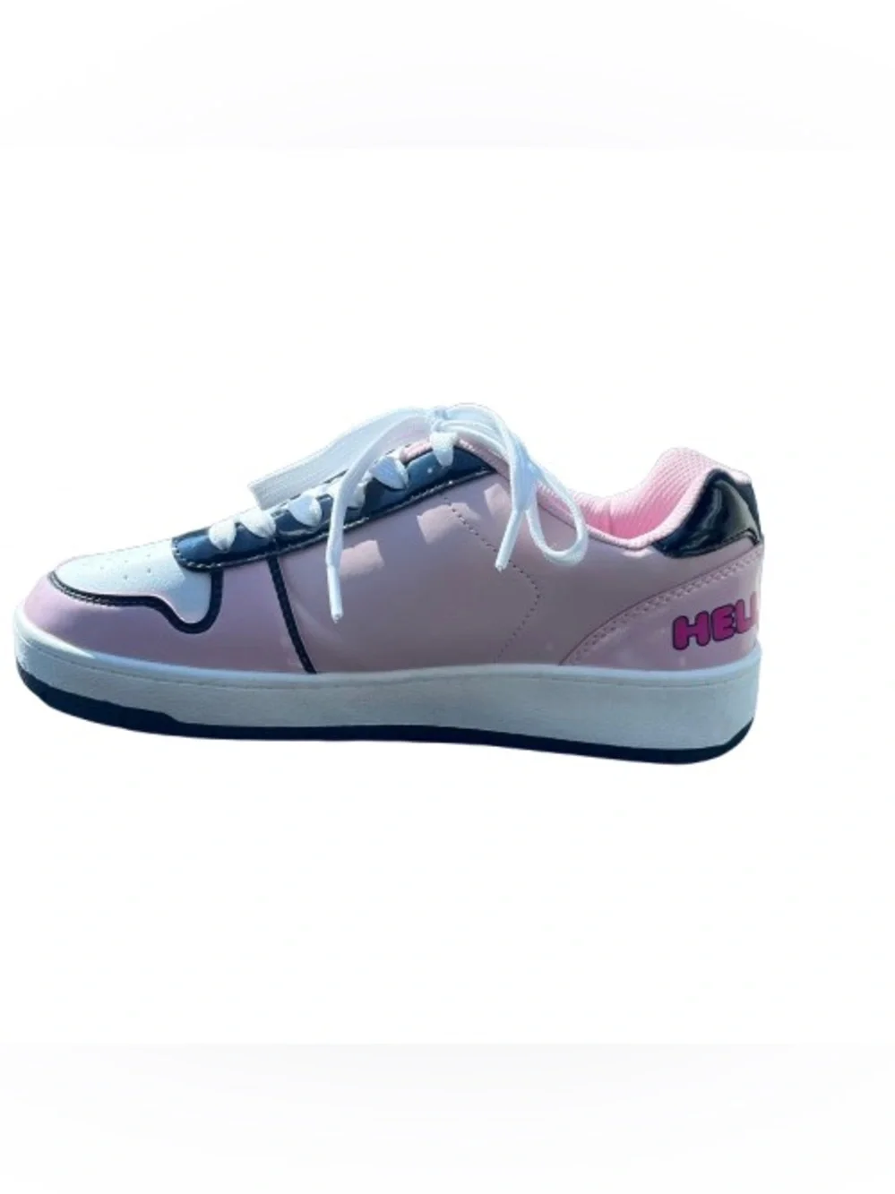 Hello Kitty Pink White and Black women’s NWOT Sneakers with Bow Detail Size 10